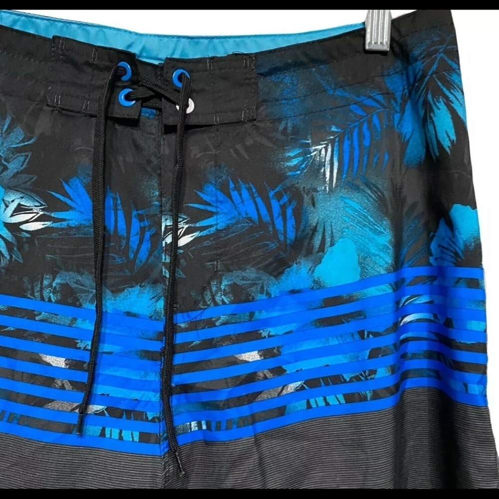 Burnside Mens Hawaiian Floral Black Blue Board Shorts Sz 32 
4182